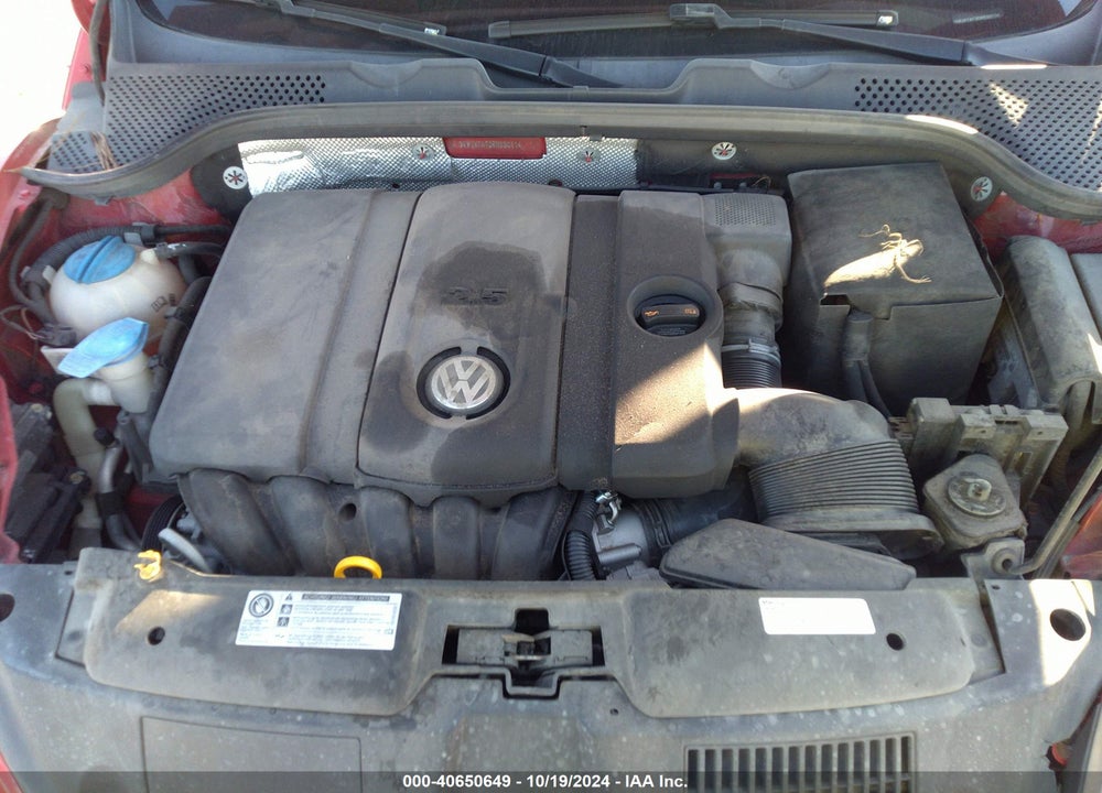 2014 VOLKSWAGEN BEETLE 2.5L VIN: 3VWJX7AT3EM630114