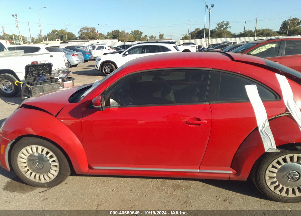 2014 VOLKSWAGEN BEETLE 2.5L VIN: 3VWJX7AT3EM630114