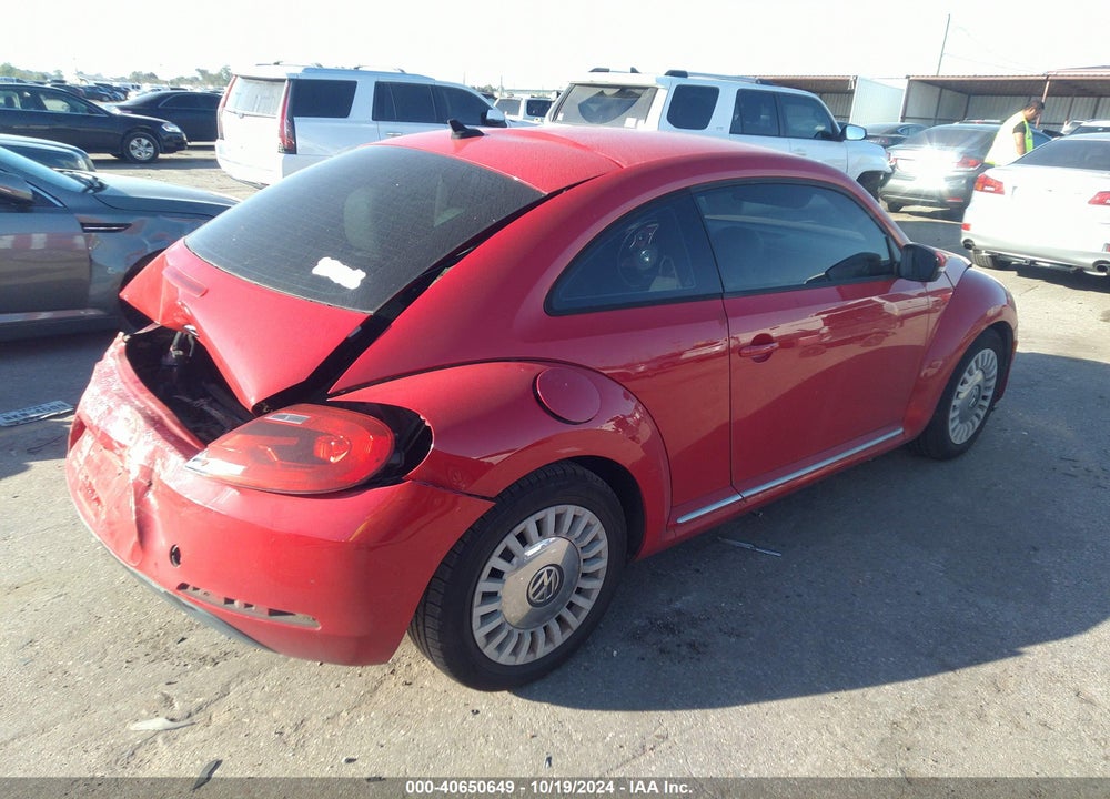 2014 VOLKSWAGEN BEETLE 2.5L VIN: 3VWJX7AT3EM630114