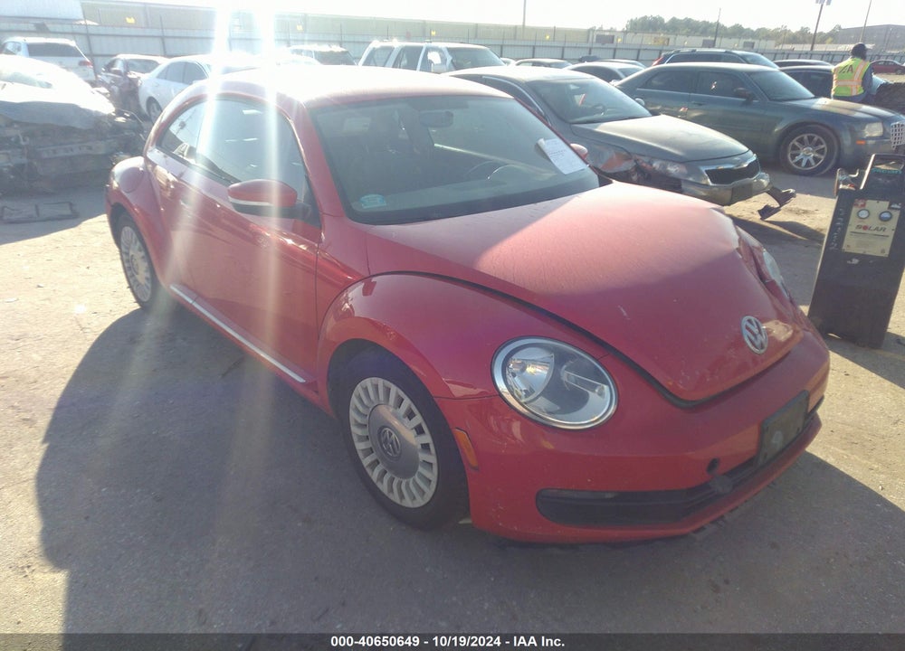 2014 VOLKSWAGEN BEETLE 2.5L VIN: 3VWJX7AT3EM630114