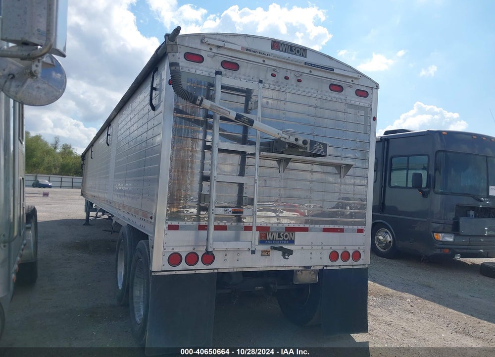2018 WILSON TRAILER CO TRAILER VIN: 1W14432A9J2269641