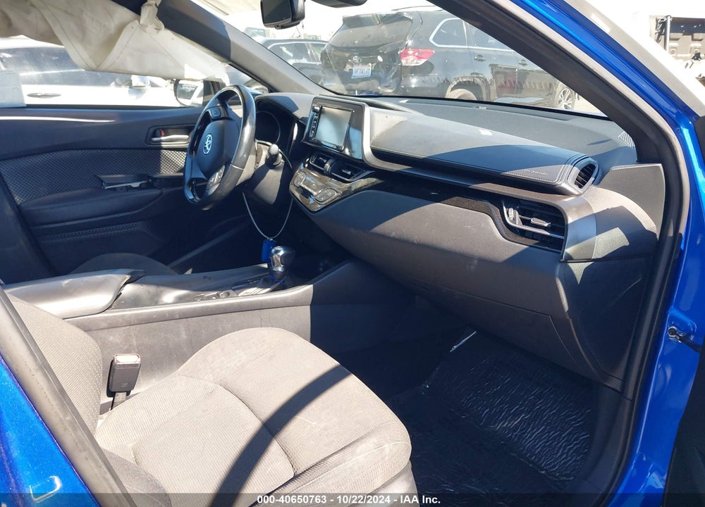 2018 TOYOTA C-HR XLE PREMIUM VIN: NMTKHMBX1JR019544