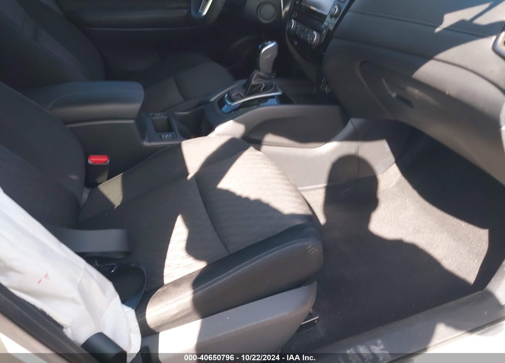 2017 NISSAN ROGUE SV VIN: KNMAT2MT4HP552325