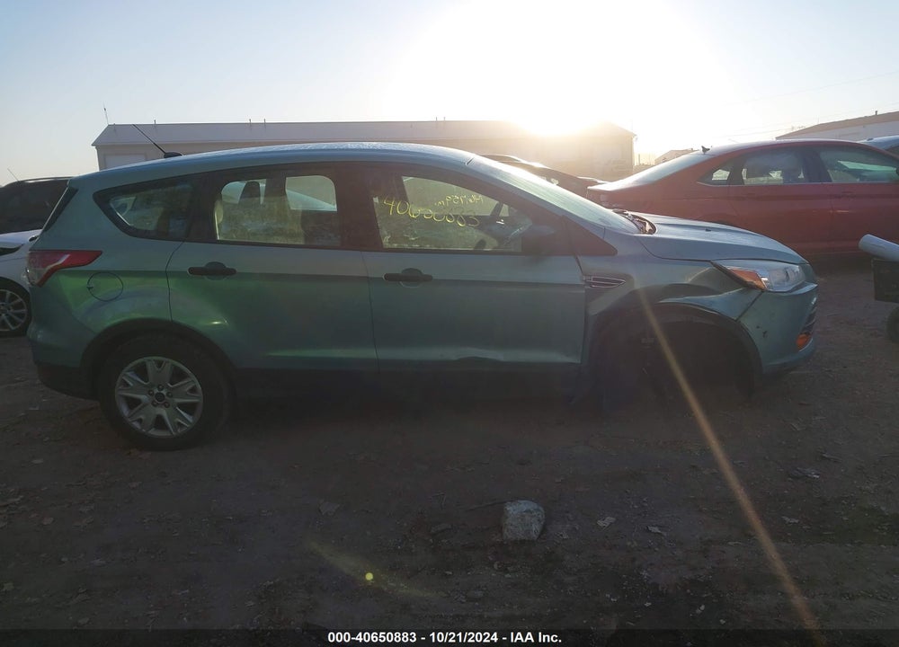 2013 FORD ESCAPE S VIN: 1FMCU0F70DUC77408