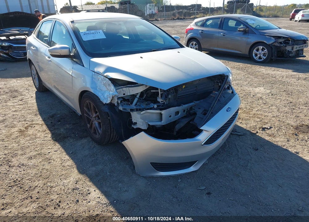 2017 FORD FOCUS SE VIN: 1FADP3F20HL292188