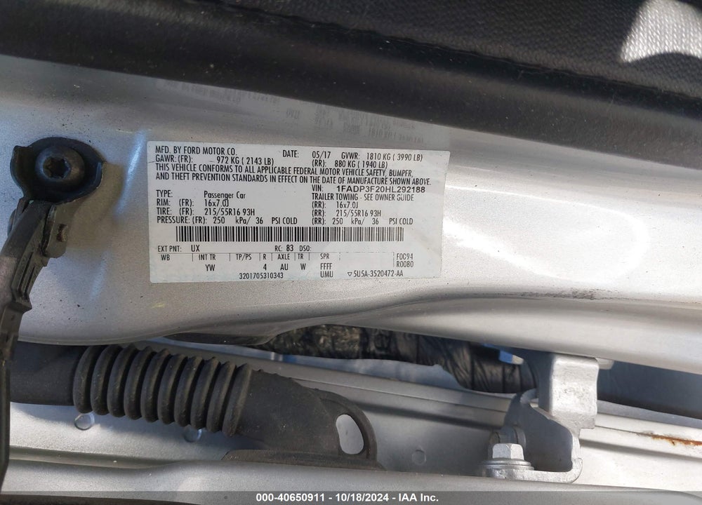 2017 FORD FOCUS SE VIN: 1FADP3F20HL292188