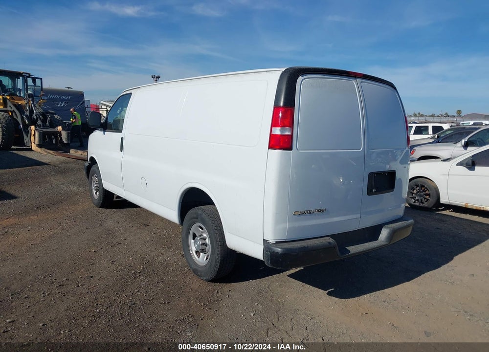 2021 CHEVROLET EXPRESS CARGO RWD 2500 REGULAR WHEELBASE WT VIN: 1GCWGAFP2M1182719