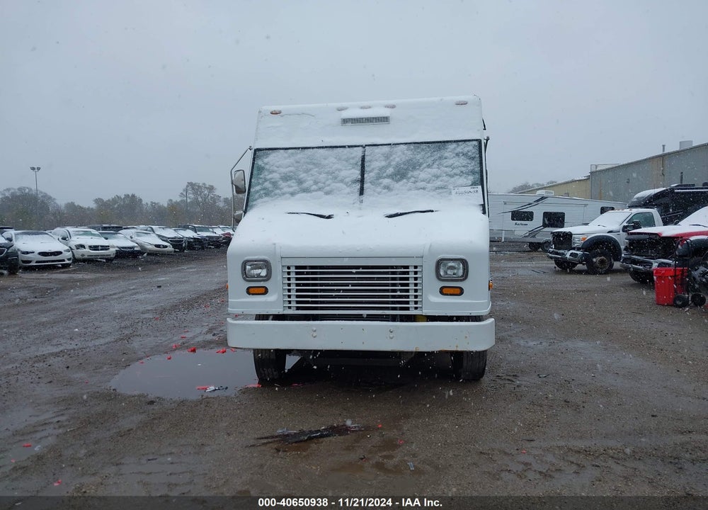 2008 FREIGHTLINER CHASSIS M LINE WALK-IN VAN VIN: 4UZAARDU58CZ90863
