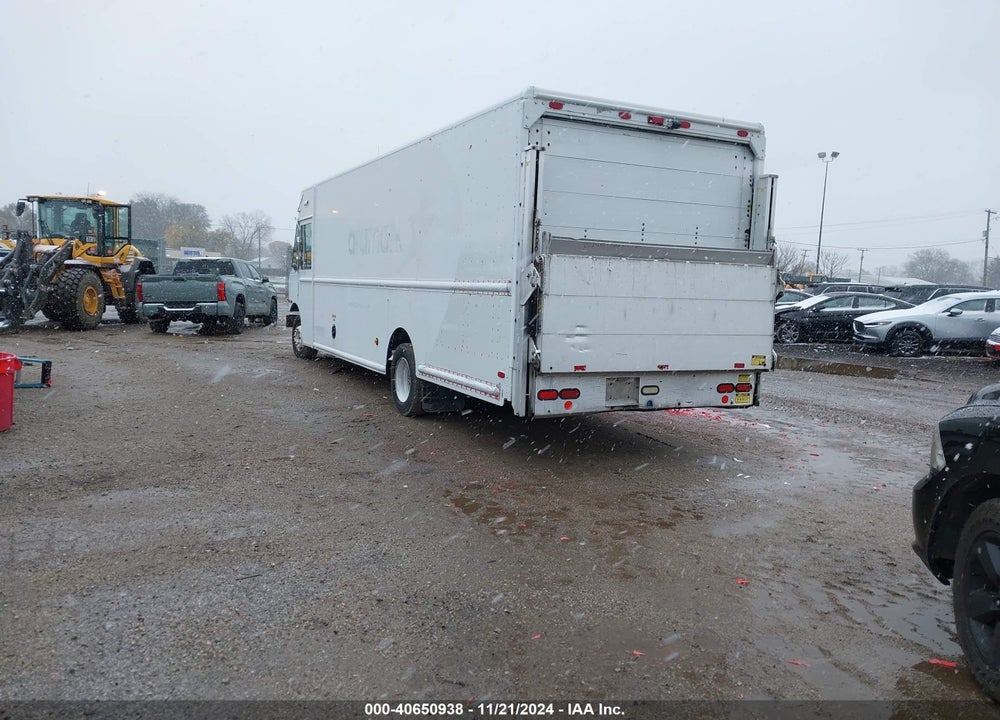 2008 FREIGHTLINER CHASSIS M LINE WALK-IN VAN VIN: 4UZAARDU58CZ90863