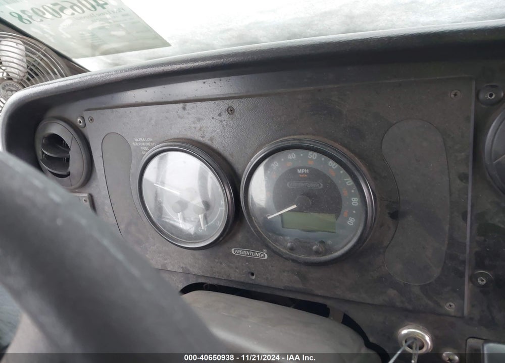 2008 FREIGHTLINER CHASSIS M LINE WALK-IN VAN VIN: 4UZAARDU58CZ90863