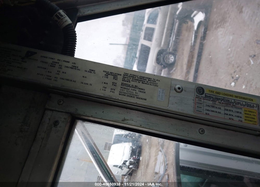 2008 FREIGHTLINER CHASSIS M LINE WALK-IN VAN VIN: 4UZAARDU58CZ90863