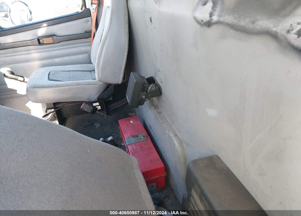 2002 FREIGHTLINER MEDIUM CONVENTIONAL FL70 VIN: 1FVABTBV92HJ88048
