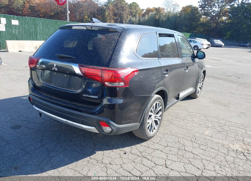 2017 MITSUBISHI OUTLANDER ES VIN: JA4AD2A35HZ065196