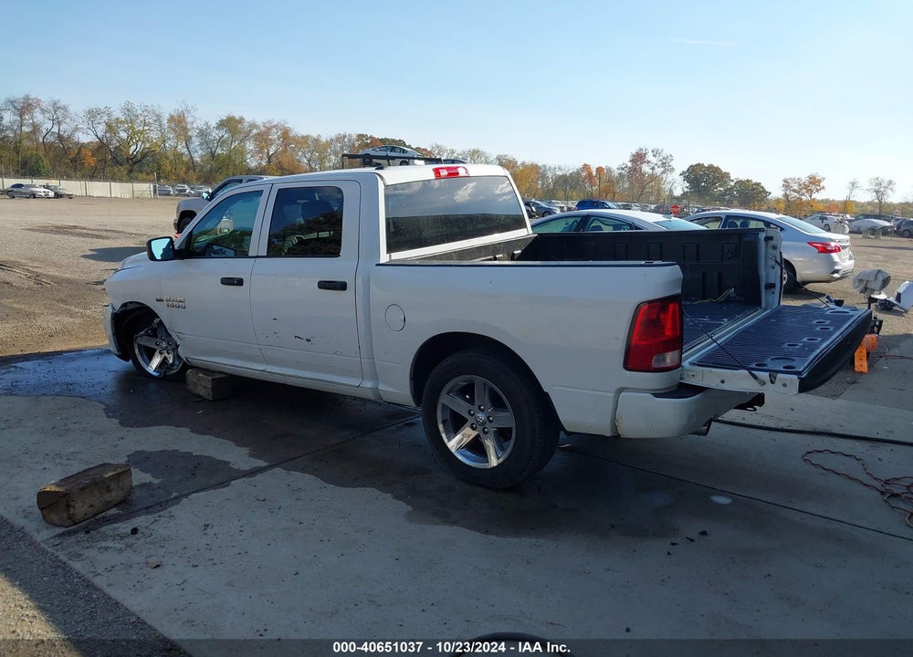2017 RAM 1500 EXPRESS 4X4 5'7 BOX VIN: 1C6RR7KT6HS815937