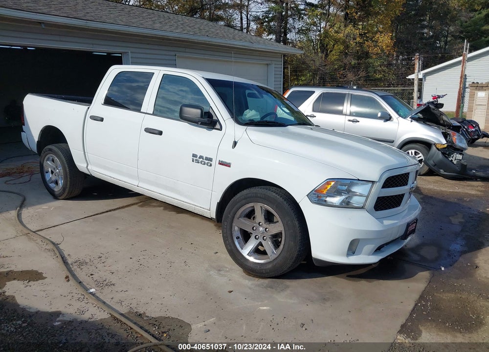 2017 RAM 1500 EXPRESS 4X4 5'7 BOX VIN: 1C6RR7KT6HS815937