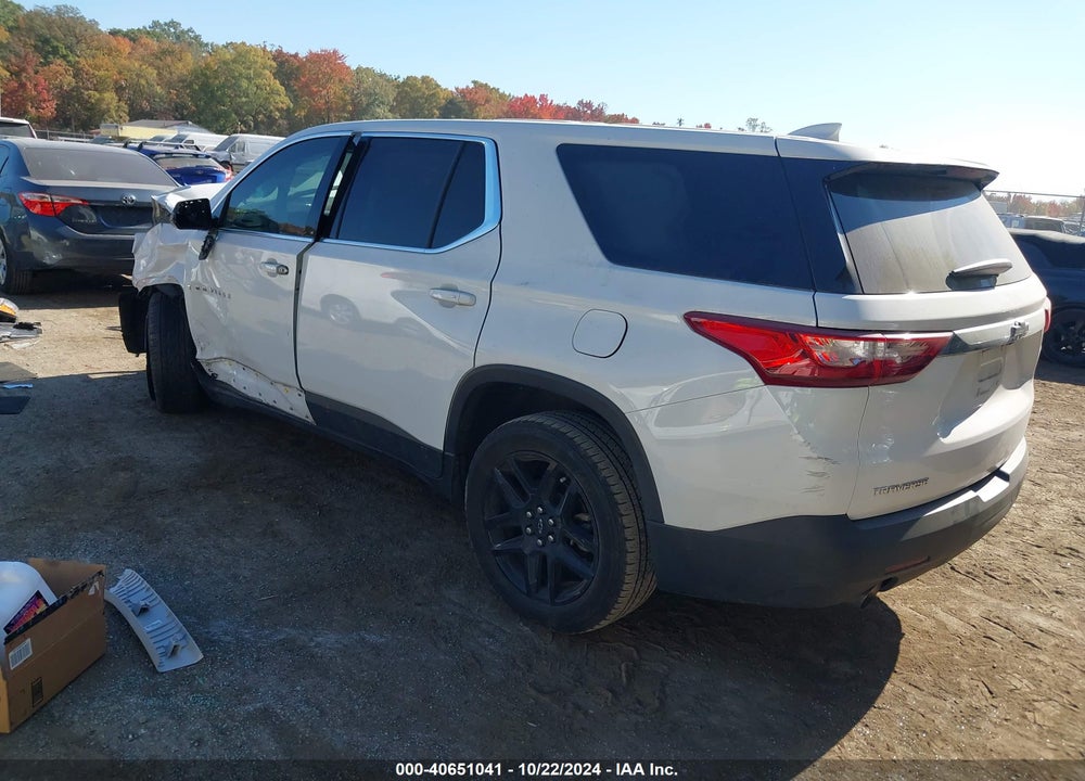 2020 CHEVROLET TRAVERSE FWD LS VIN: 1GNERFKW4LJ240609