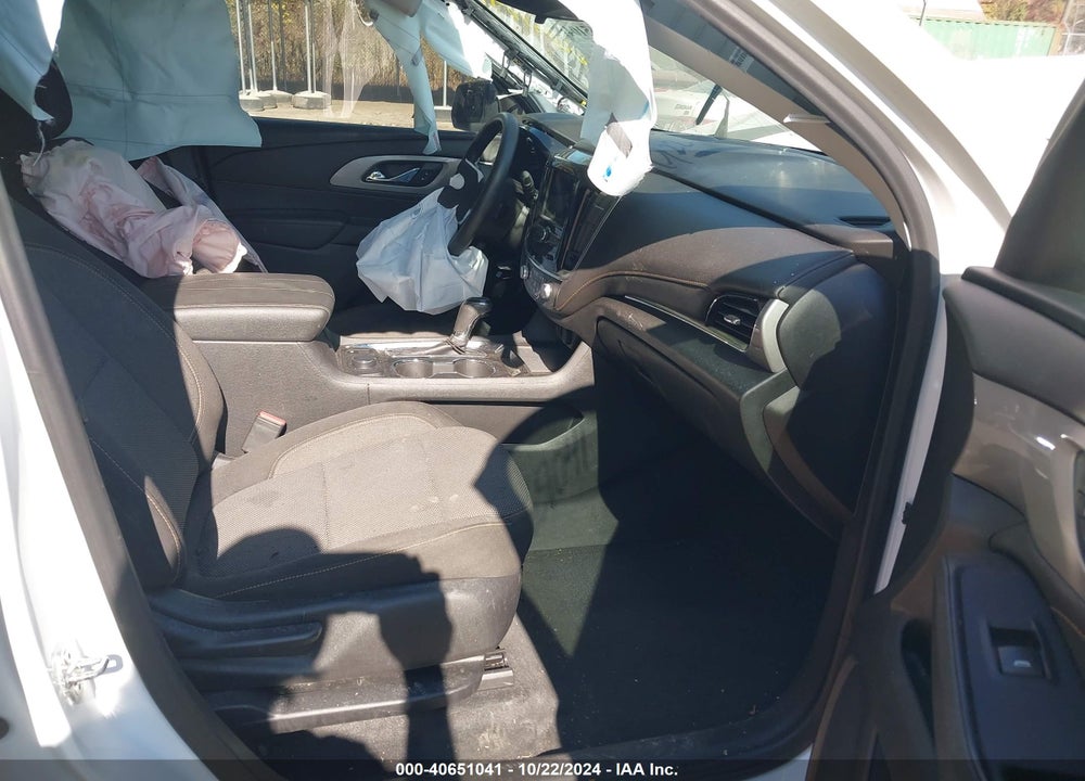 2020 CHEVROLET TRAVERSE FWD LS VIN: 1GNERFKW4LJ240609