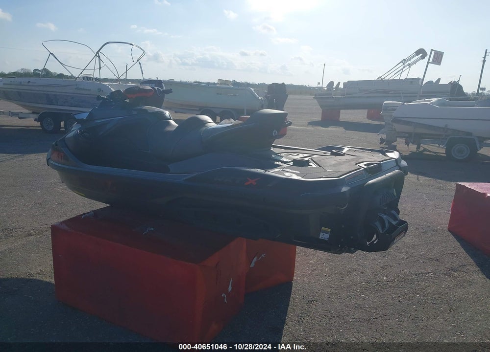 2023 SEA DOO RXT-300 VIN: YDV157331223