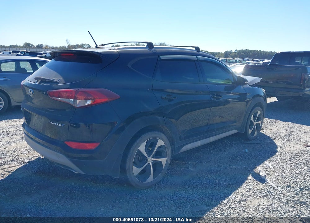 2017 HYUNDAI TUCSON SPORT VIN: KM8J33A24HU524457
