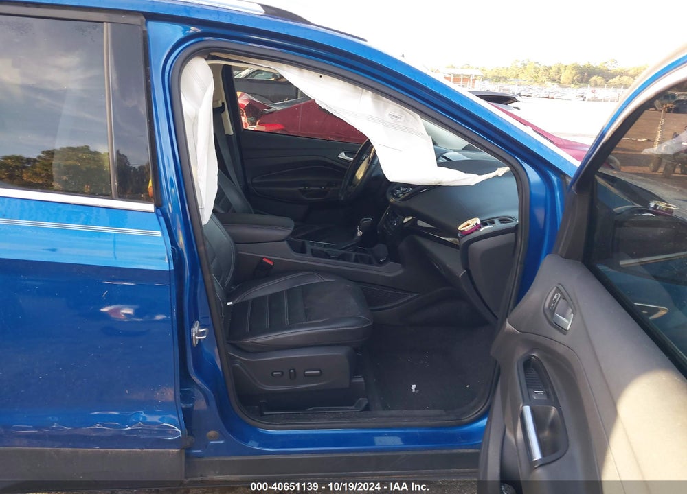2017 FORD ESCAPE TITANIUM VIN: 1FMCU0J90HUC43760