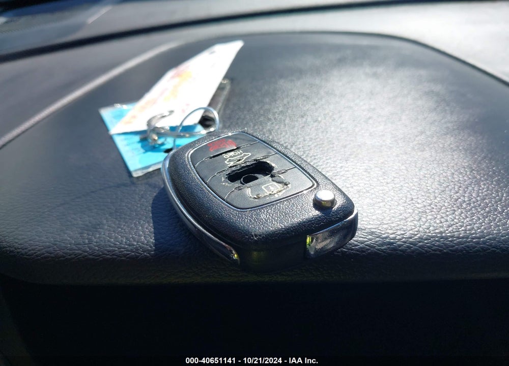 2015 HYUNDAI SONATA SE VIN: 5NPE24AF2FH152464