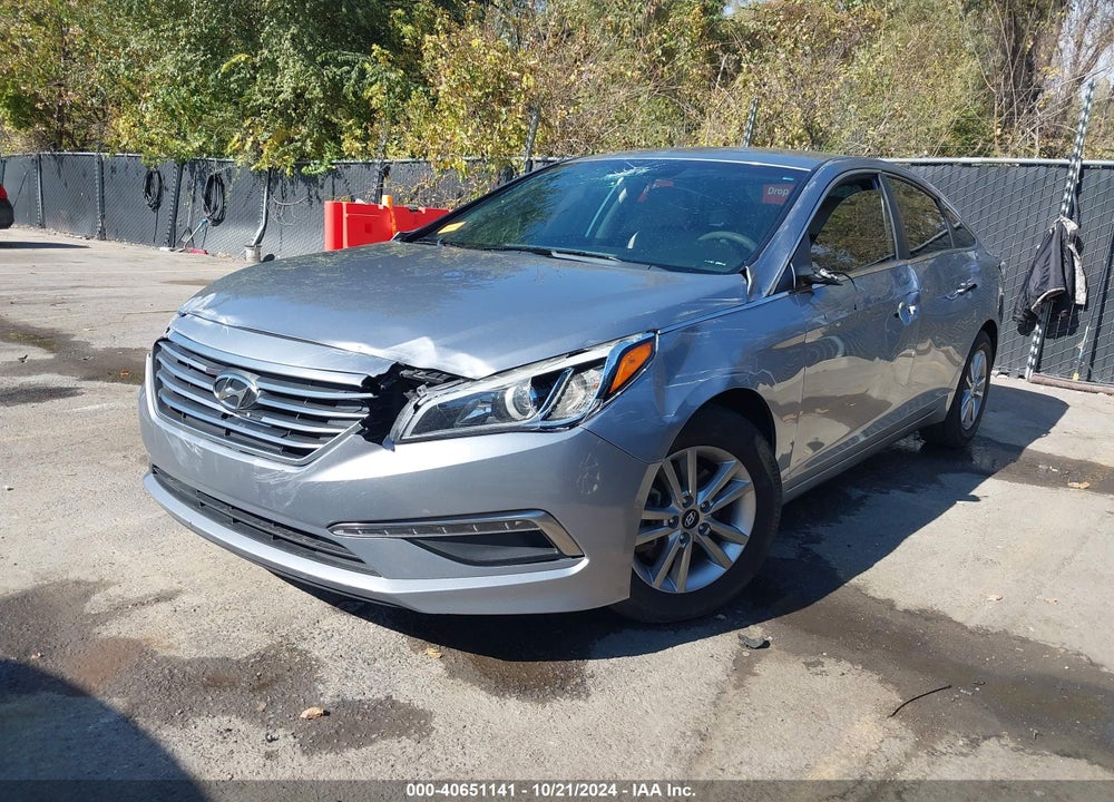 2015 HYUNDAI SONATA SE VIN: 5NPE24AF2FH152464