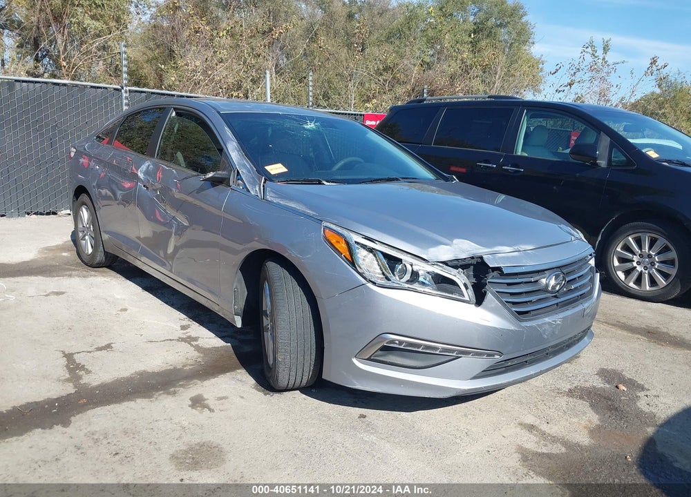2015 HYUNDAI SONATA SE VIN: 5NPE24AF2FH152464