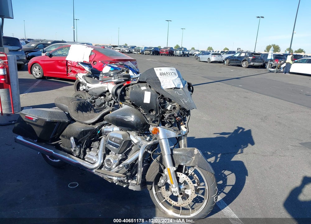 2023 HARLEY-DAVIDSON FLHX VIN: 1HD1KBC2XPB625266
