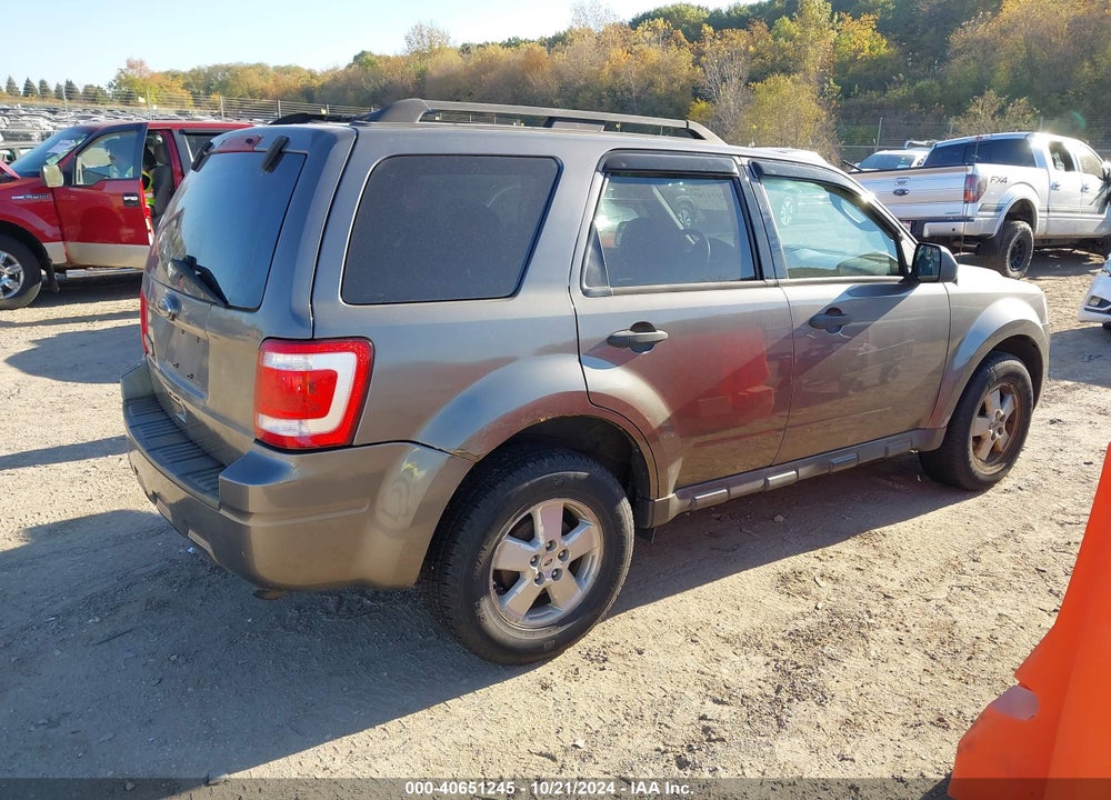 2010 FORD ESCAPE XLT VIN: 1FMCU9D73AKB34869