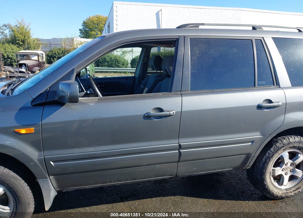 2007 HONDA PILOT EX VIN: 5FNYF18497B006163