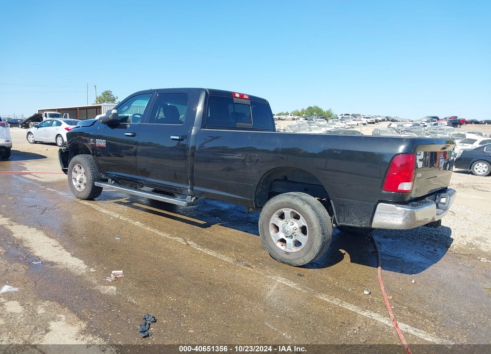 2018 RAM 2500 SLT 4X4 8' BOX VIN: 3C6UR5JL2JG411899