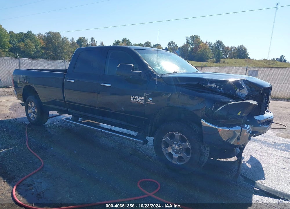 2018 RAM 2500 SLT 4X4 8' BOX VIN: 3C6UR5JL2JG411899