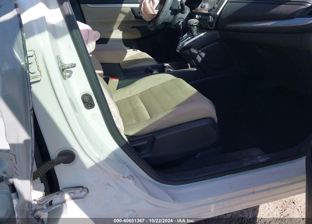 2018 HONDA CR-V LX VIN: 2HKRW5H34JH403985