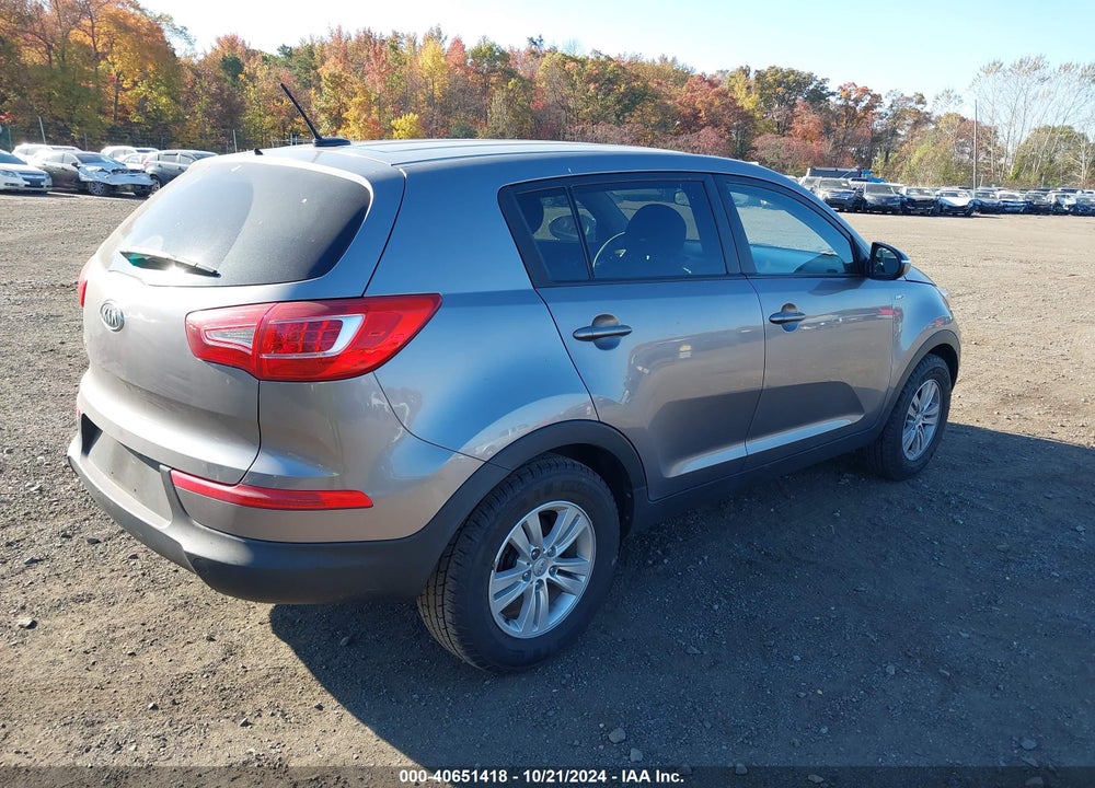 2011 KIA SPORTAGE LX VIN: KNDPBCA25B7098351