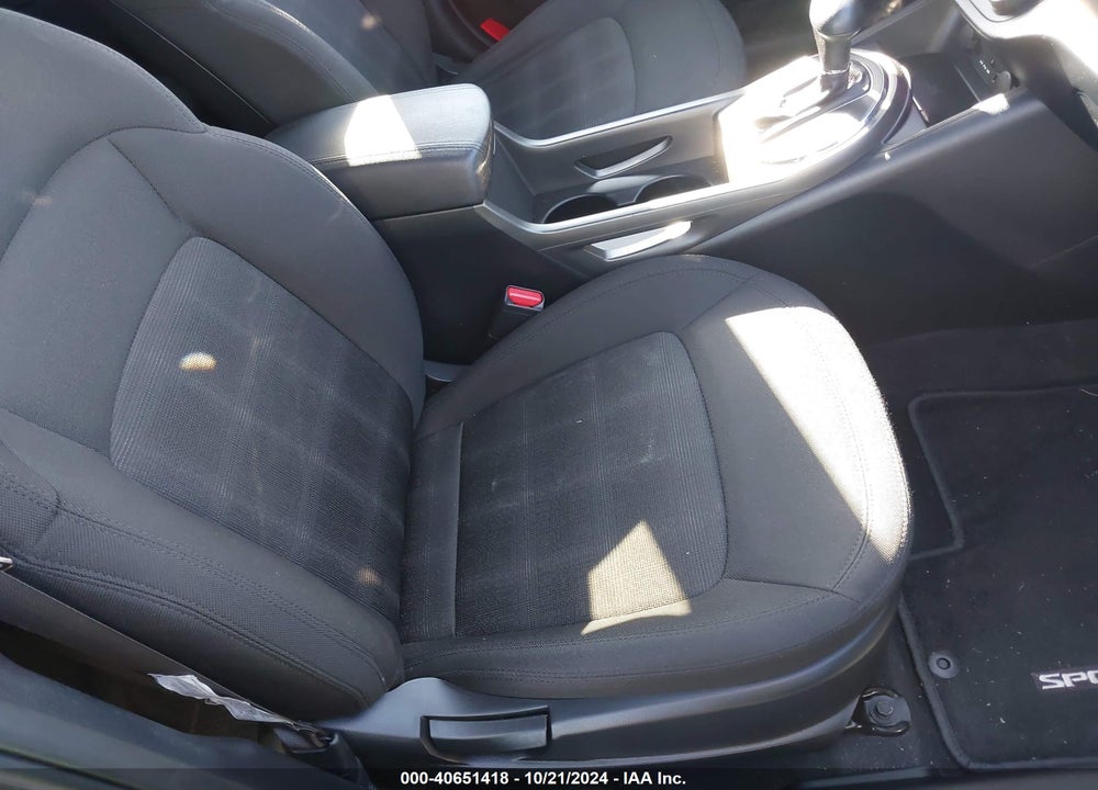 2011 KIA SPORTAGE LX VIN: KNDPBCA25B7098351