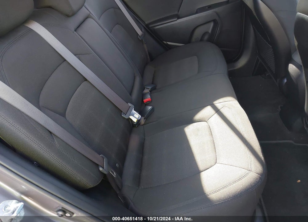2011 KIA SPORTAGE LX VIN: KNDPBCA25B7098351