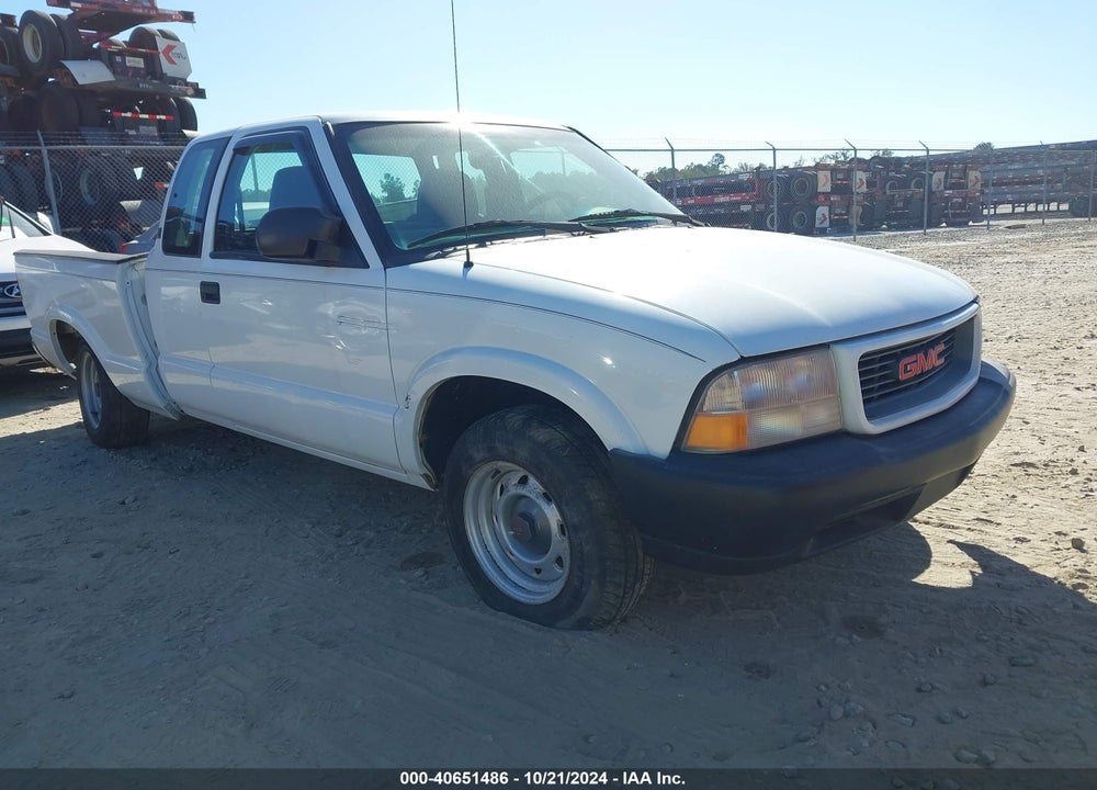 2001 GMC SONOMA SLS VIN: 1GTCS19W318121984