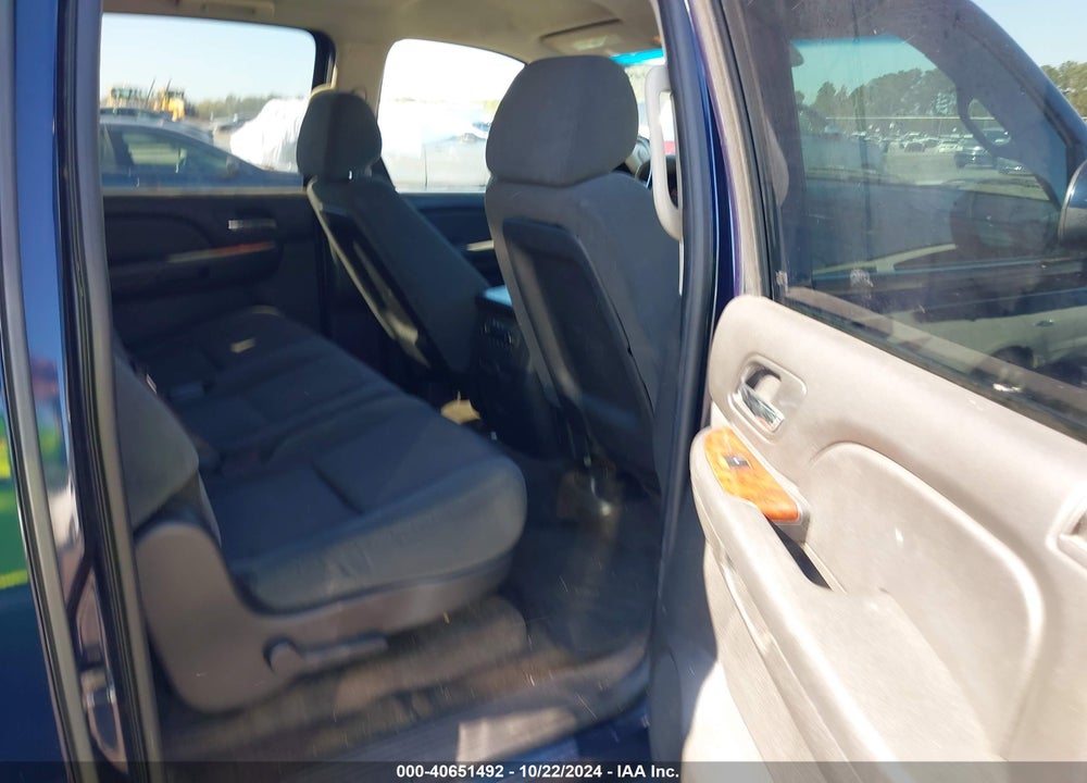 2009 CHEVROLET SUBURBAN 1500 LT1 VIN: 1GNFK26379R267380
