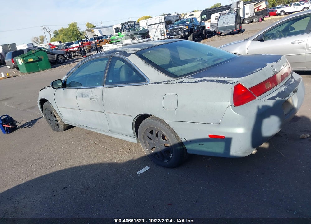 2001 HONDA ACCORD 3.0 EX VIN: 1HGCG22571A029523