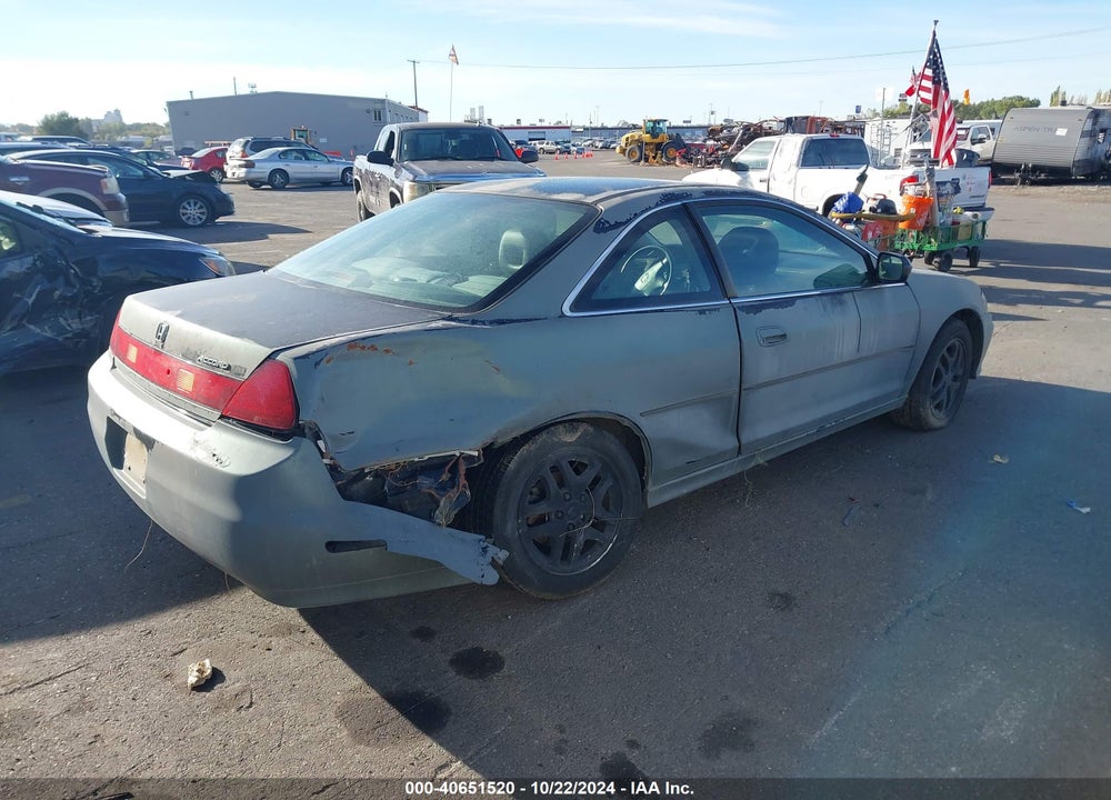 2001 HONDA ACCORD 3.0 EX VIN: 1HGCG22571A029523