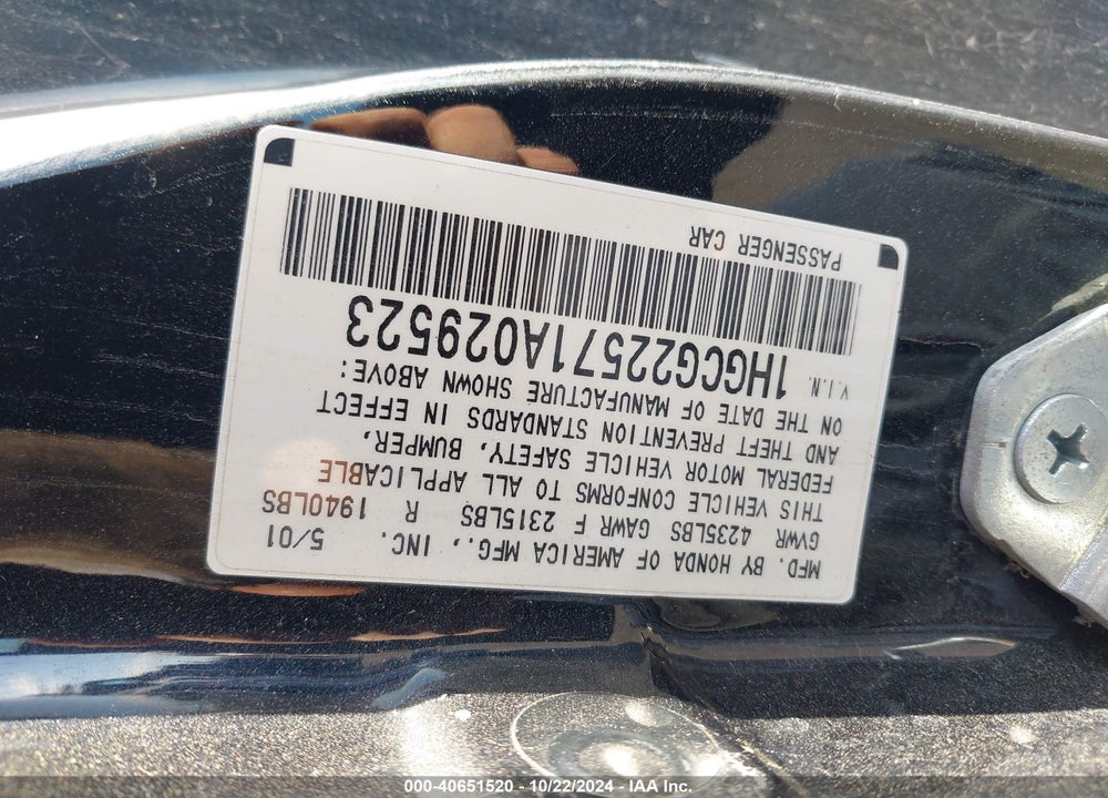 2001 HONDA ACCORD 3.0 EX VIN: 1HGCG22571A029523