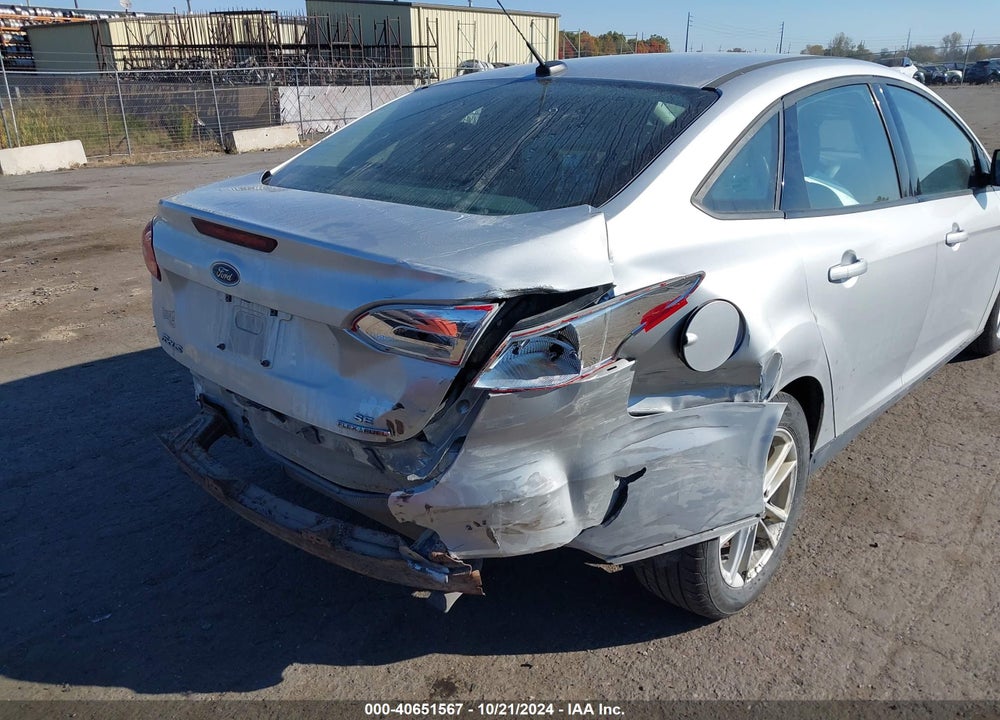 2015 FORD FOCUS SE VIN: 1FADP3F22FL325785