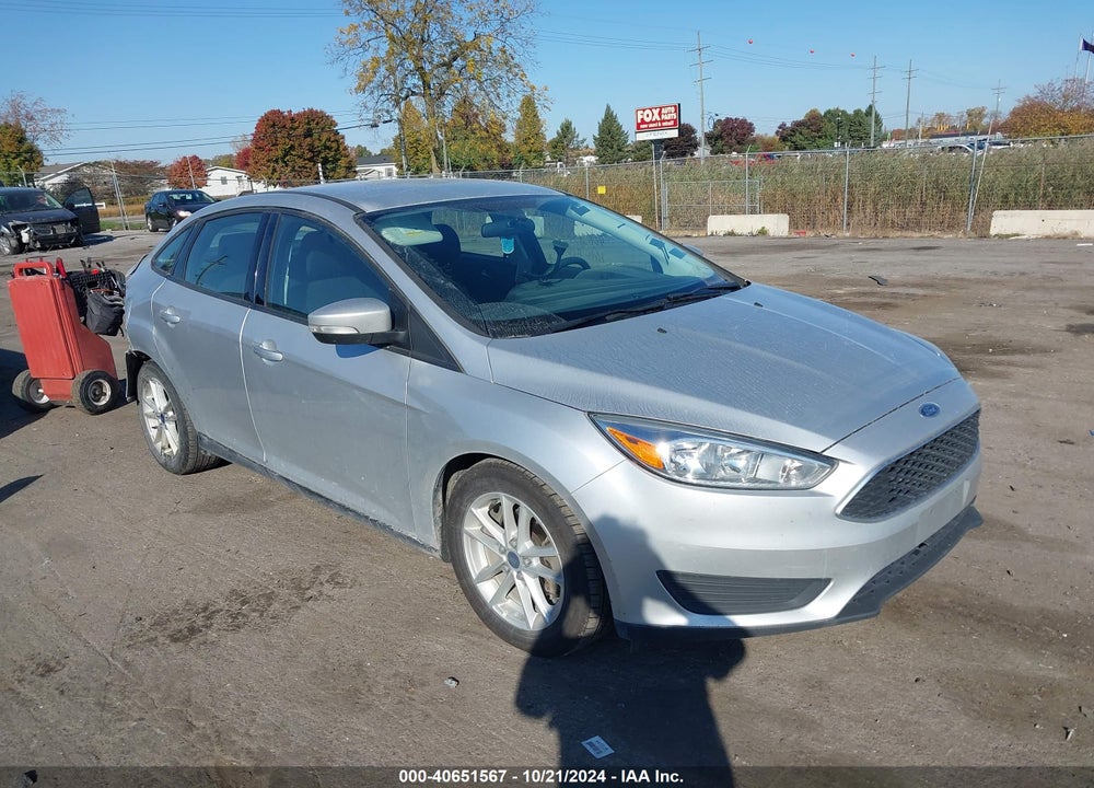 2015 FORD FOCUS SE VIN: 1FADP3F22FL325785