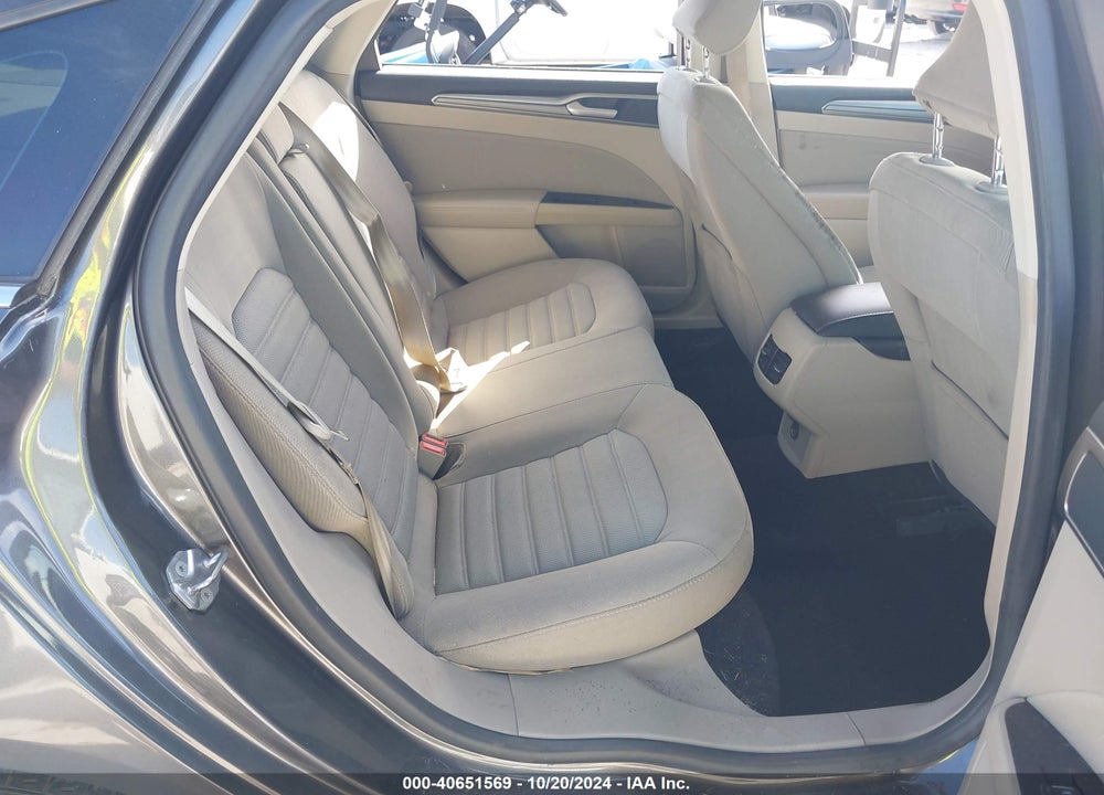 2017 FORD FUSION SE VIN: 3FA6P0H74HR281874