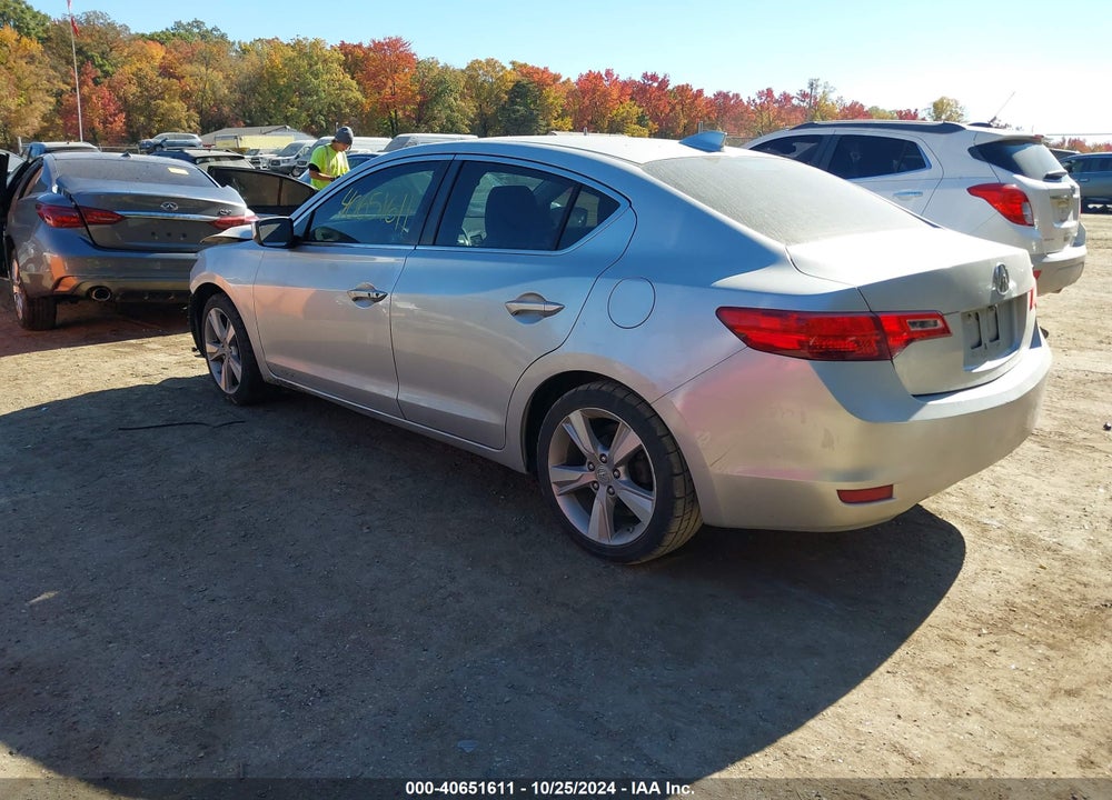 2013 ACURA ILX 2.0L VIN: 19VDE1F78DE019186