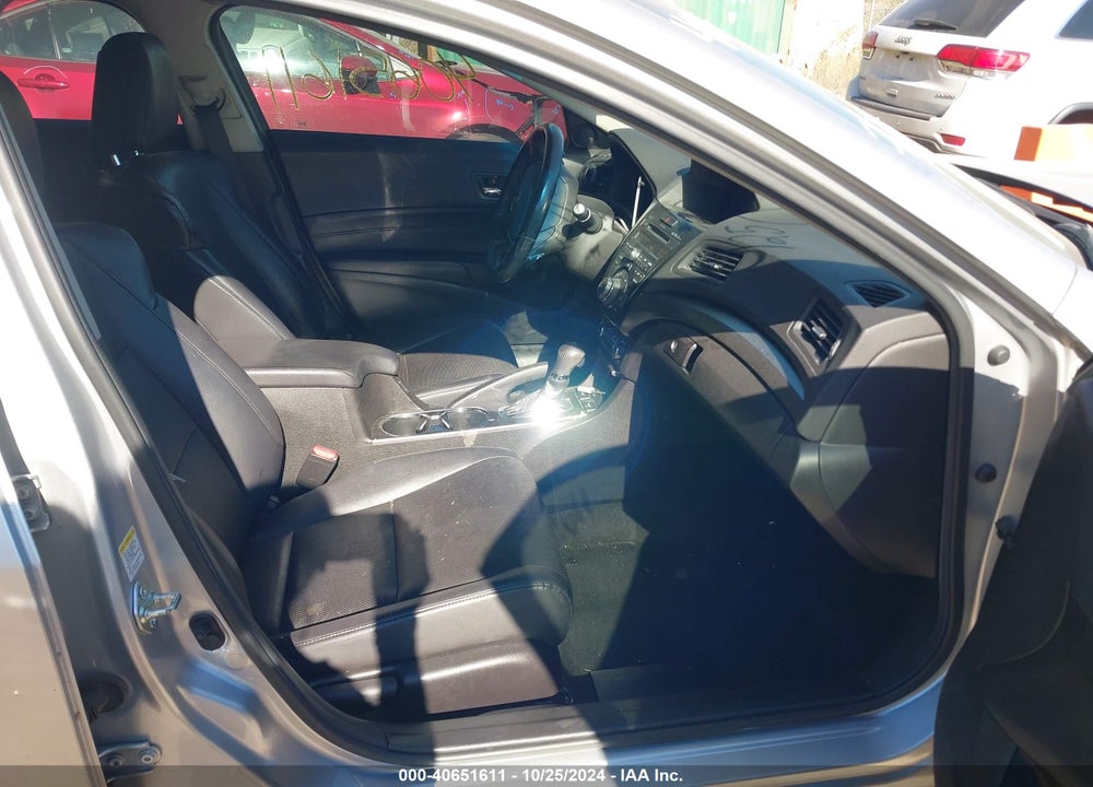 2013 ACURA ILX 2.0L VIN: 19VDE1F78DE019186