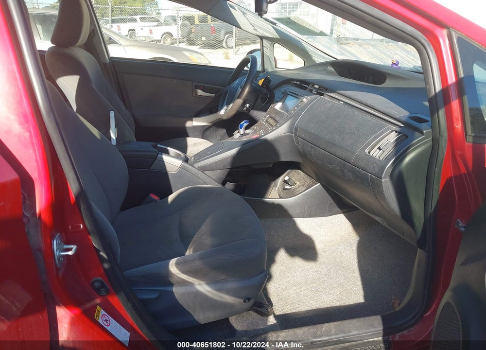 2015 TOYOTA PRIUS TWO VIN: JTDKN3DU4F0465320
