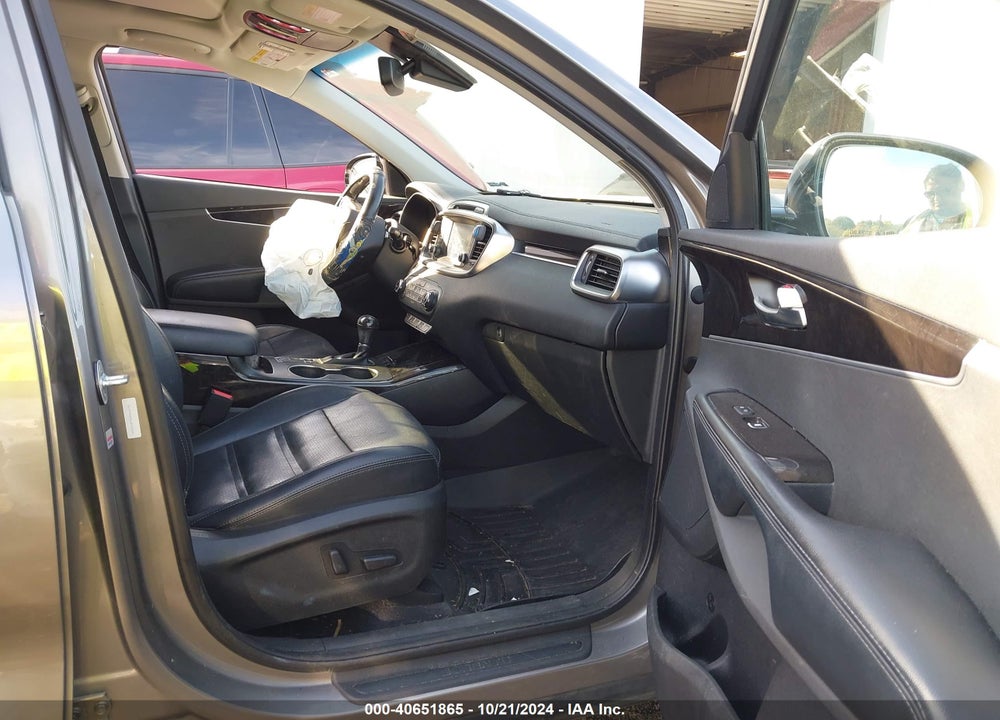2018 KIA SORENTO 3.3L EX VIN: 5XYPH4A54JG429341