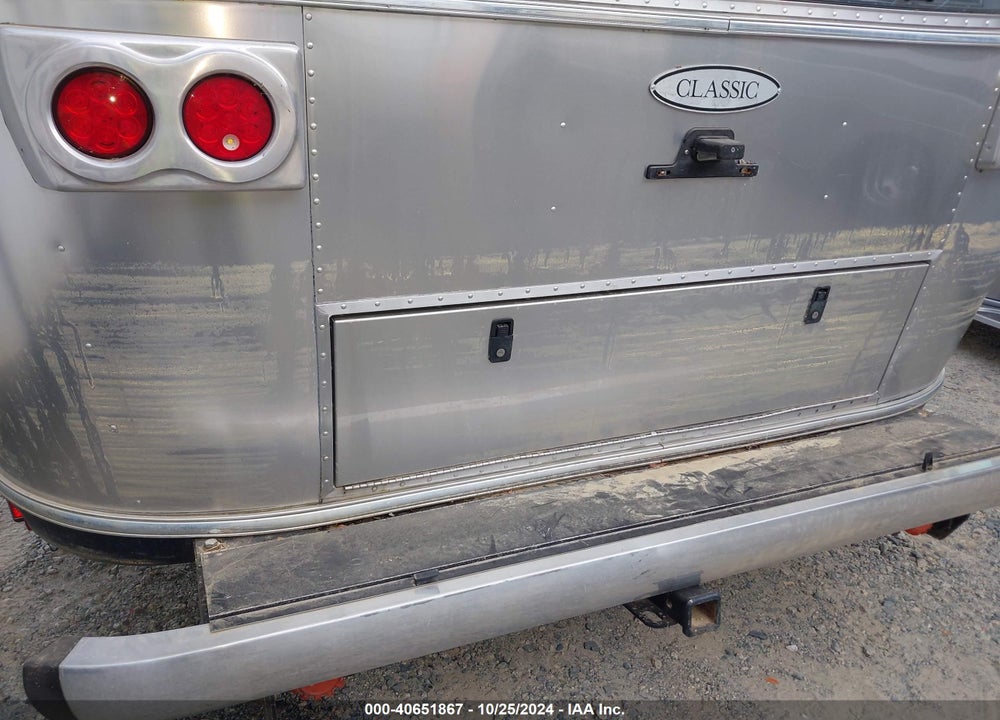 2018 AIRSTREAM CLASSIC VIN: 1STJBYP23JJ540895