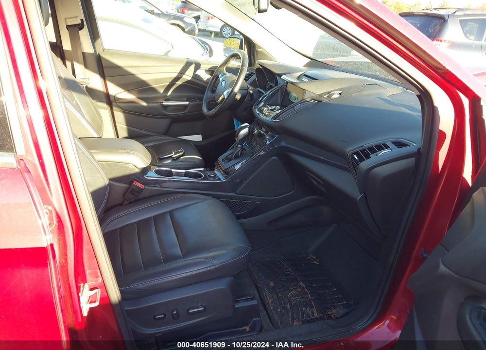 2016 FORD ESCAPE TITANIUM VIN: 1FMCU9J93GUC31895